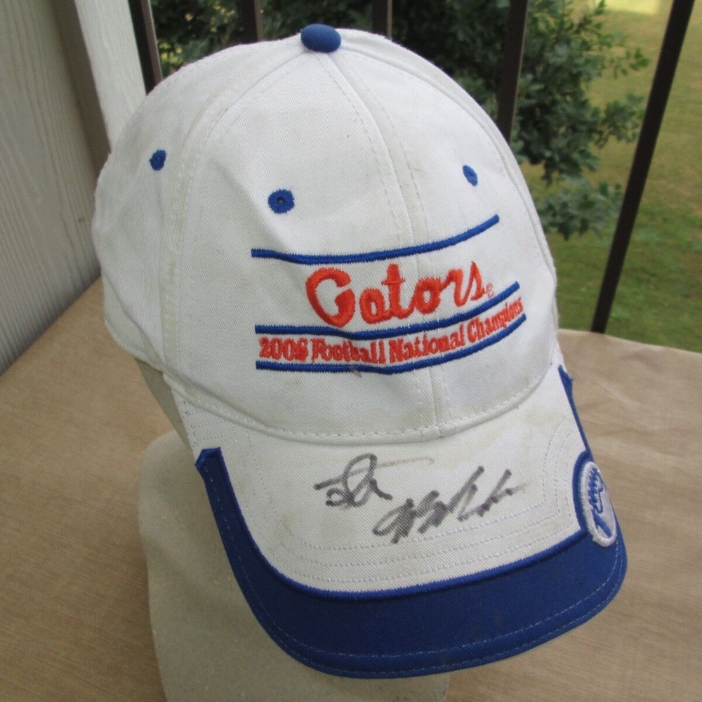Autographed Florida Gators 2006 National Champions Hat Cap Vintage Strapback